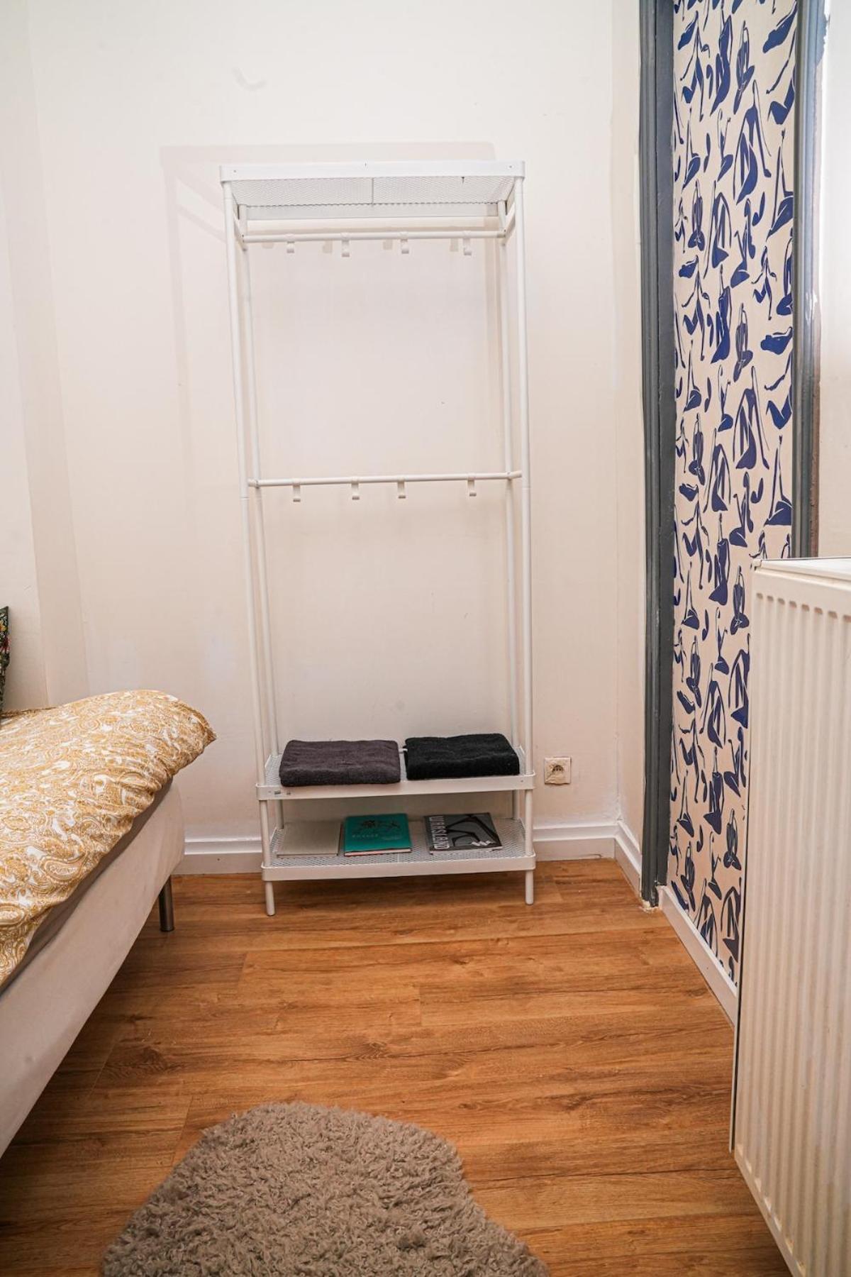 Lovely With View At Vibrant Ghent, Breezy Balcony Apartment Ghent